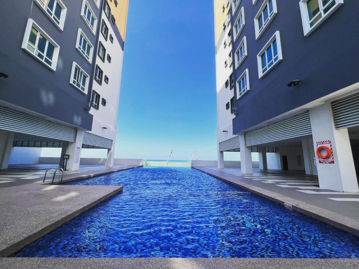 Ureshii Homestay Ladang Tanjung Kuala Terengganu With Pool Buitenkant foto