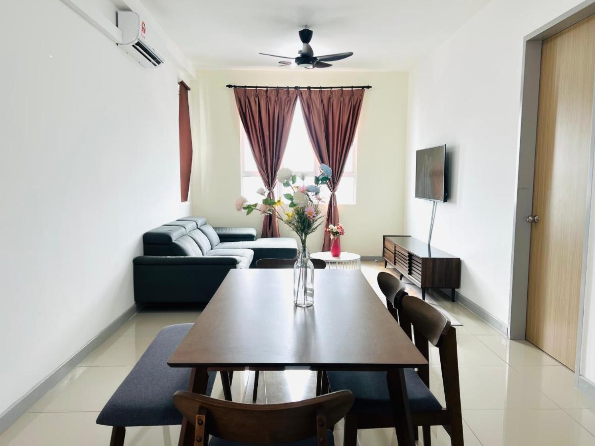 Ureshii Homestay Ladang Tanjung Kuala Terengganu With Pool Buitenkant foto
